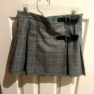 Katie J NYC - patterned skirt